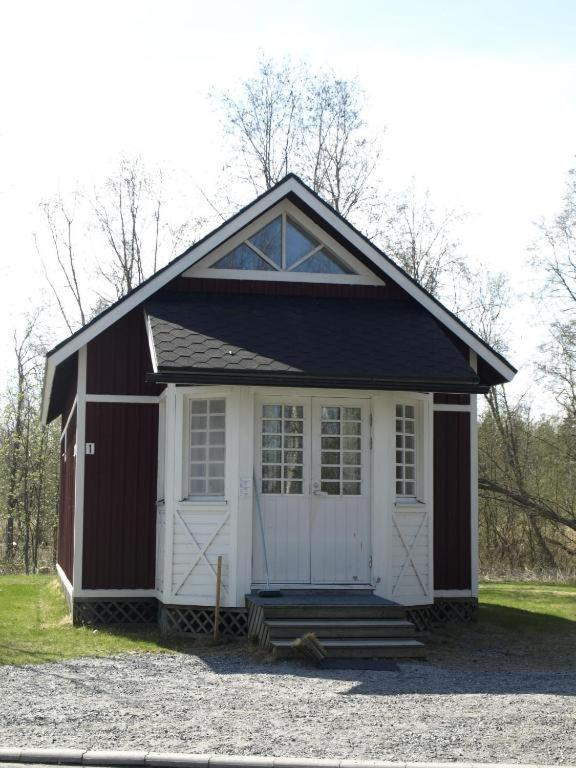 Nuorisokeskus Villa Elba Kokkola  Extérieur photo