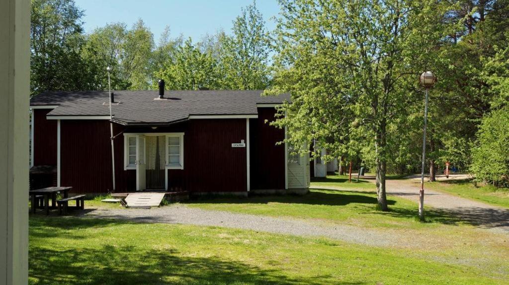 Nuorisokeskus Villa Elba Kokkola  Extérieur photo